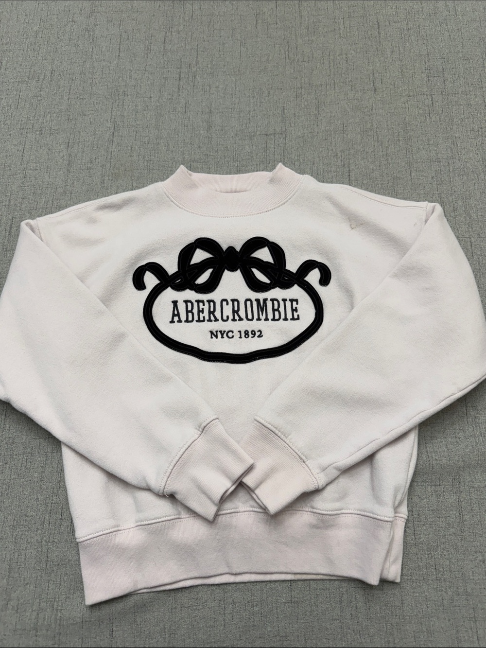 Abercrombie KIDS Light Pink Logo Crewneck Sweatshirt Size 7/8